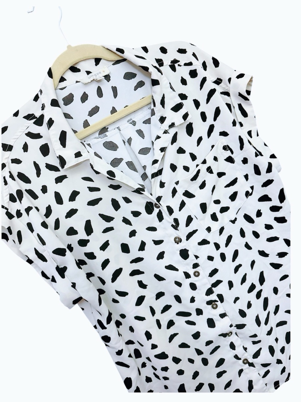 Umgee Animal Print Blouse Women’s XL Black White Button Front Collared Top - Picture 2 of 5
